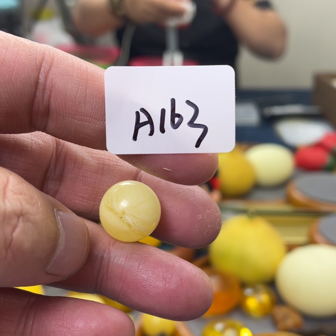 手链琥珀未镶嵌多样性发，发其中一件