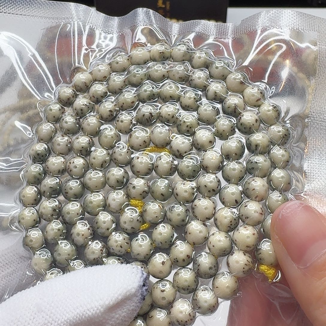 星月菩提吊坠127梵天糯冰绿包白大眼睛7左右108