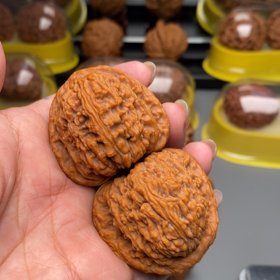 木质类文玩核桃南疆石