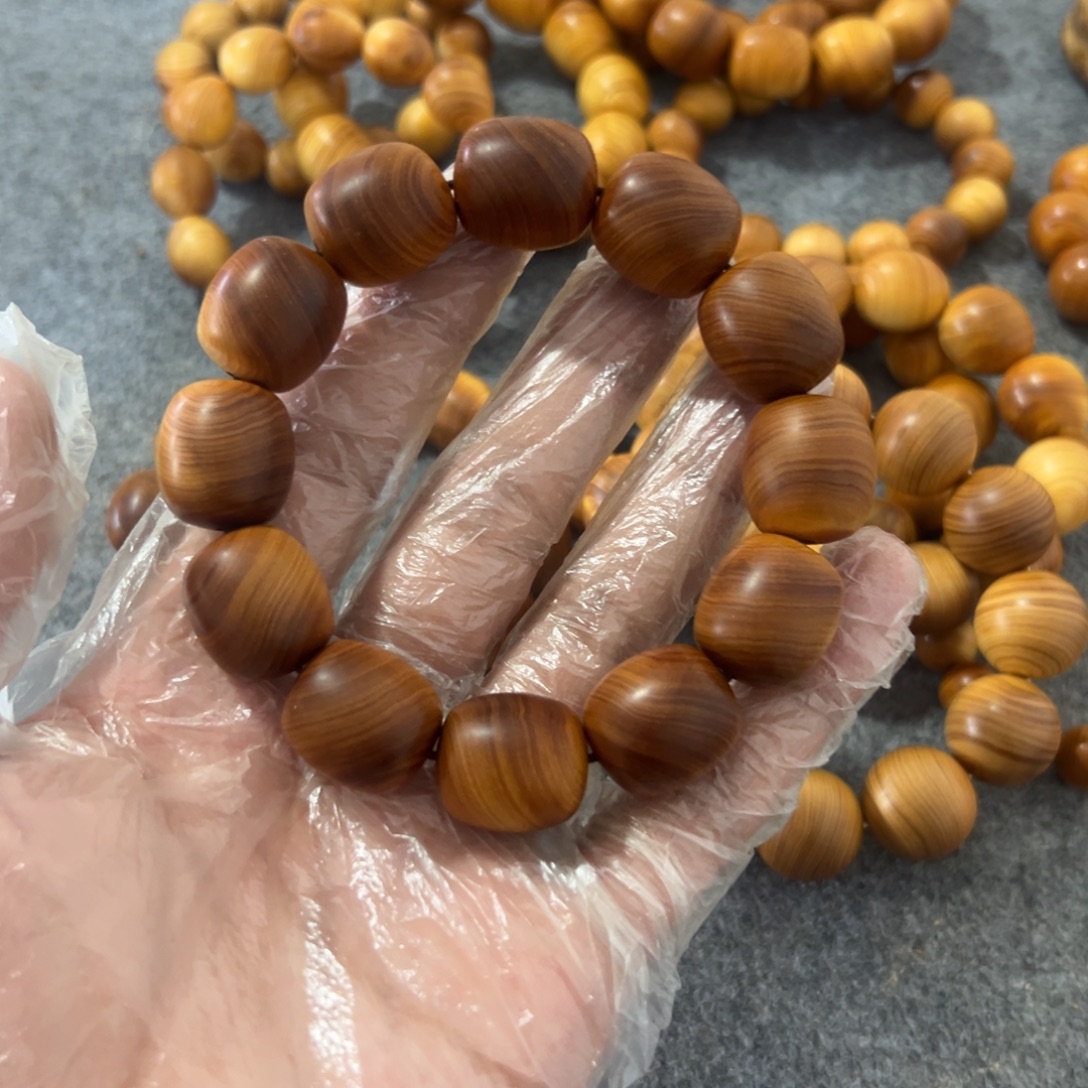 柏木（崖柏）太行陈化黑油枣珠