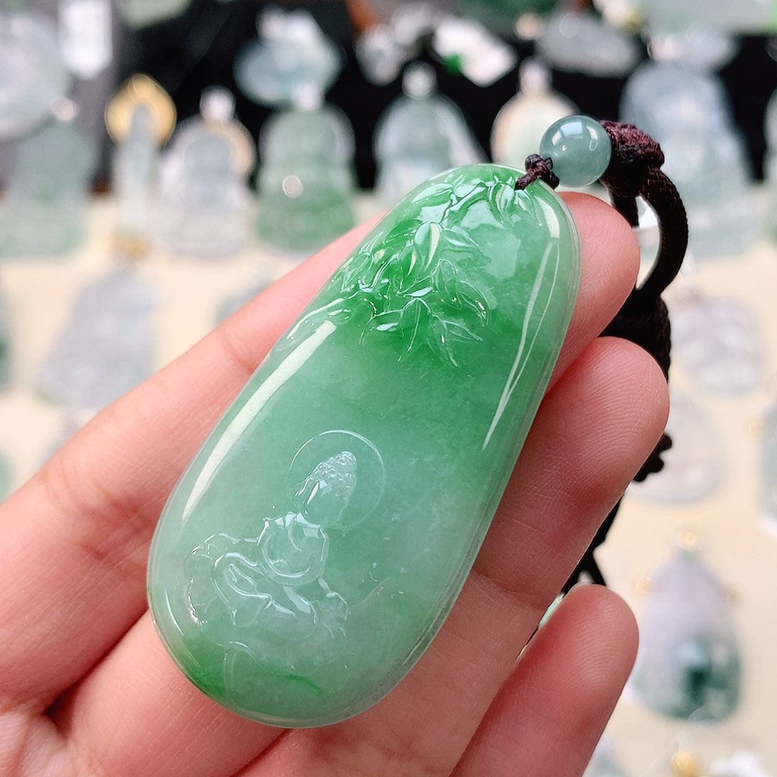 翡翠未镶嵌颈饰悟道牌