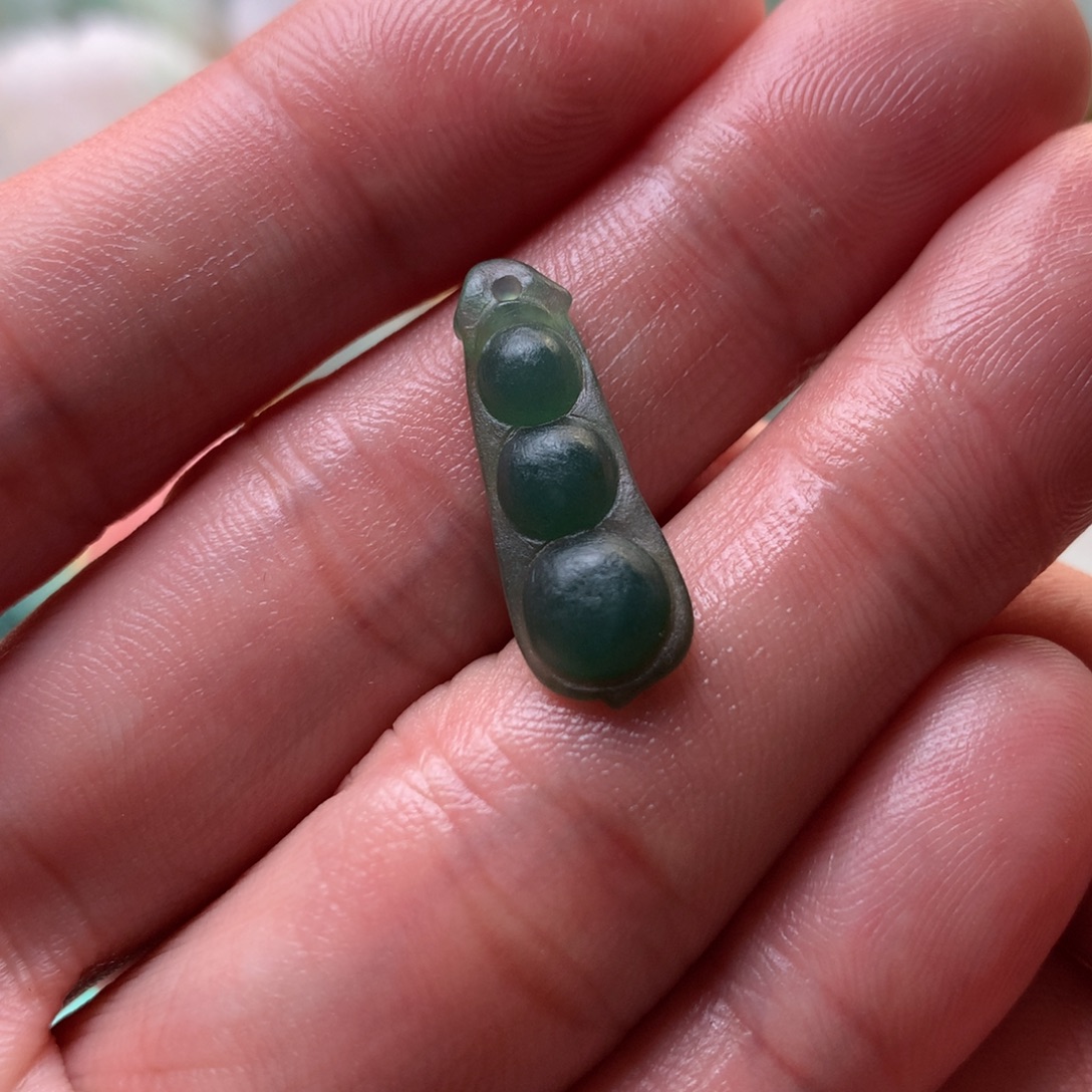 定制翡翠未镶嵌豆子
