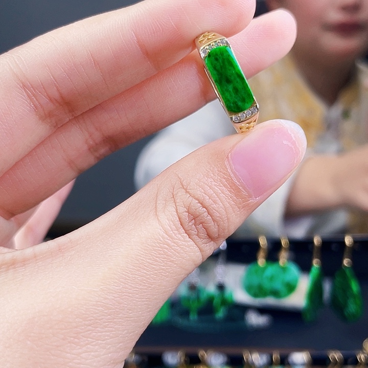 翡翠戒指银S925镶嵌饰品