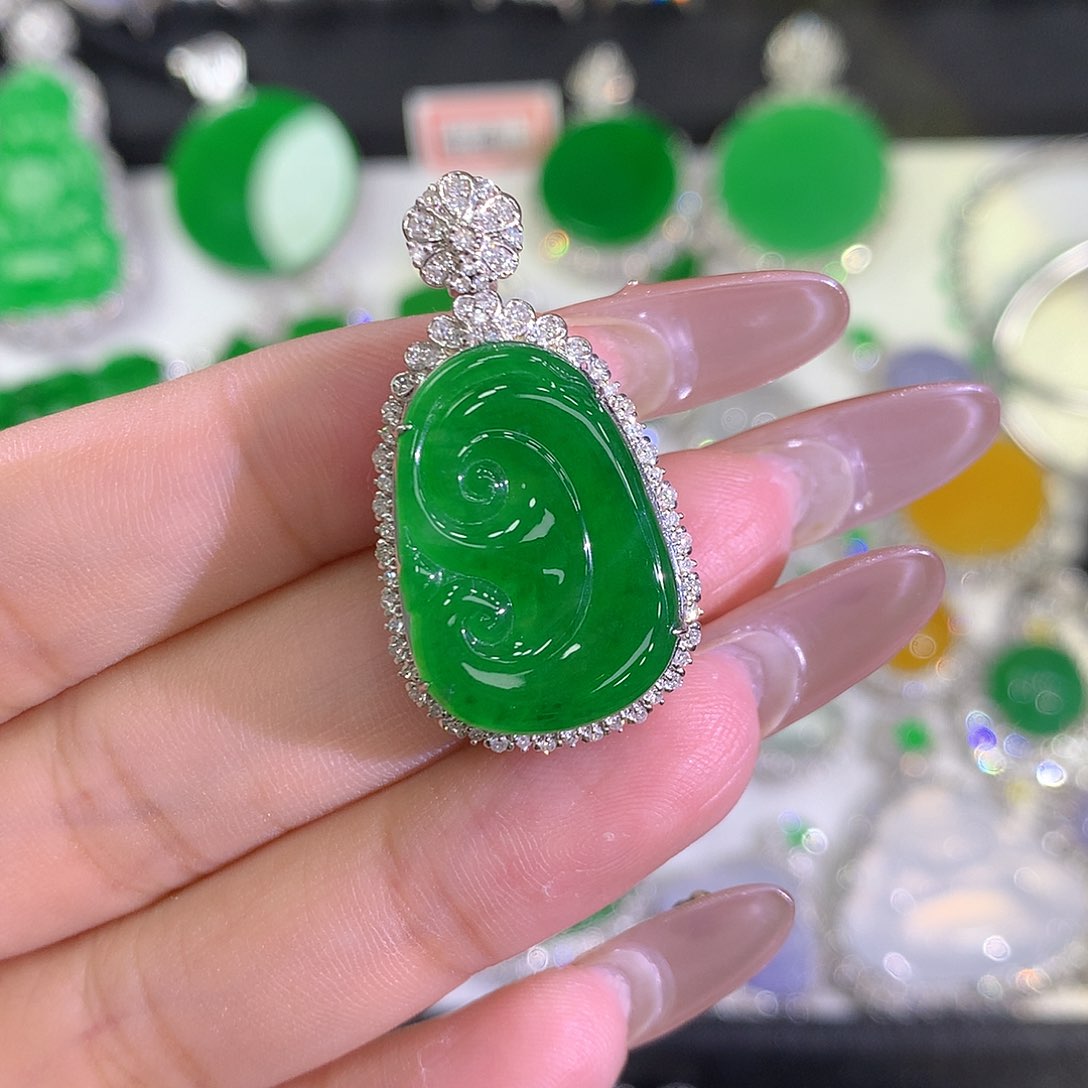 翡翠颈饰18K金镶嵌11211111