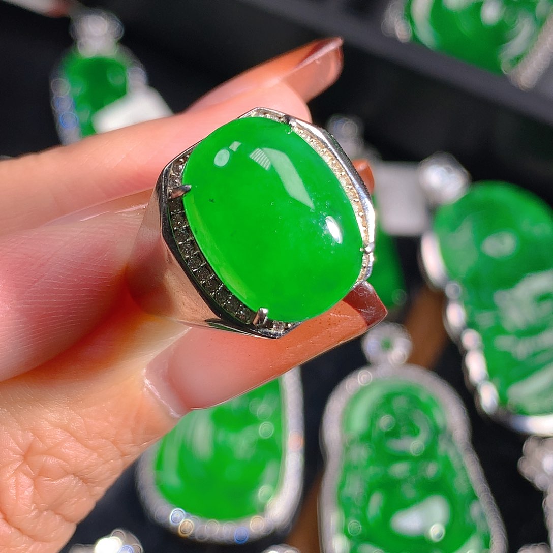 翡翠吊坠(不含链)未镶嵌