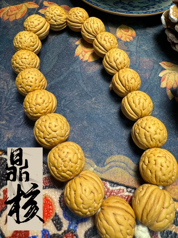 鼎核【盘锦健美先生】精品桃核手串野皮子天花板18尺寸