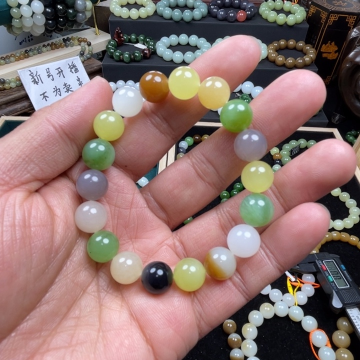 和田玉手串未镶嵌