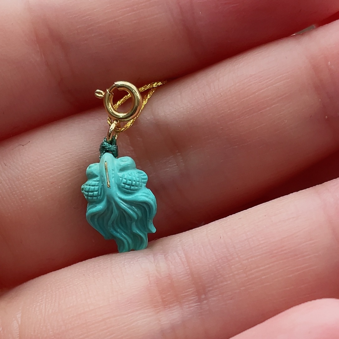 绿松石颈饰未镶嵌