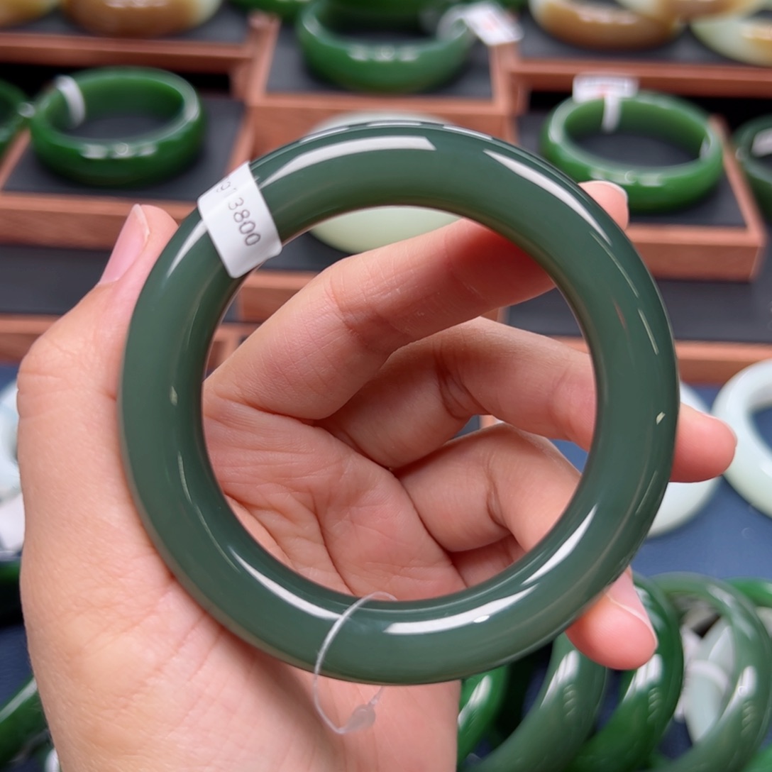 未镶嵌手镯和田玉（碧玉）55