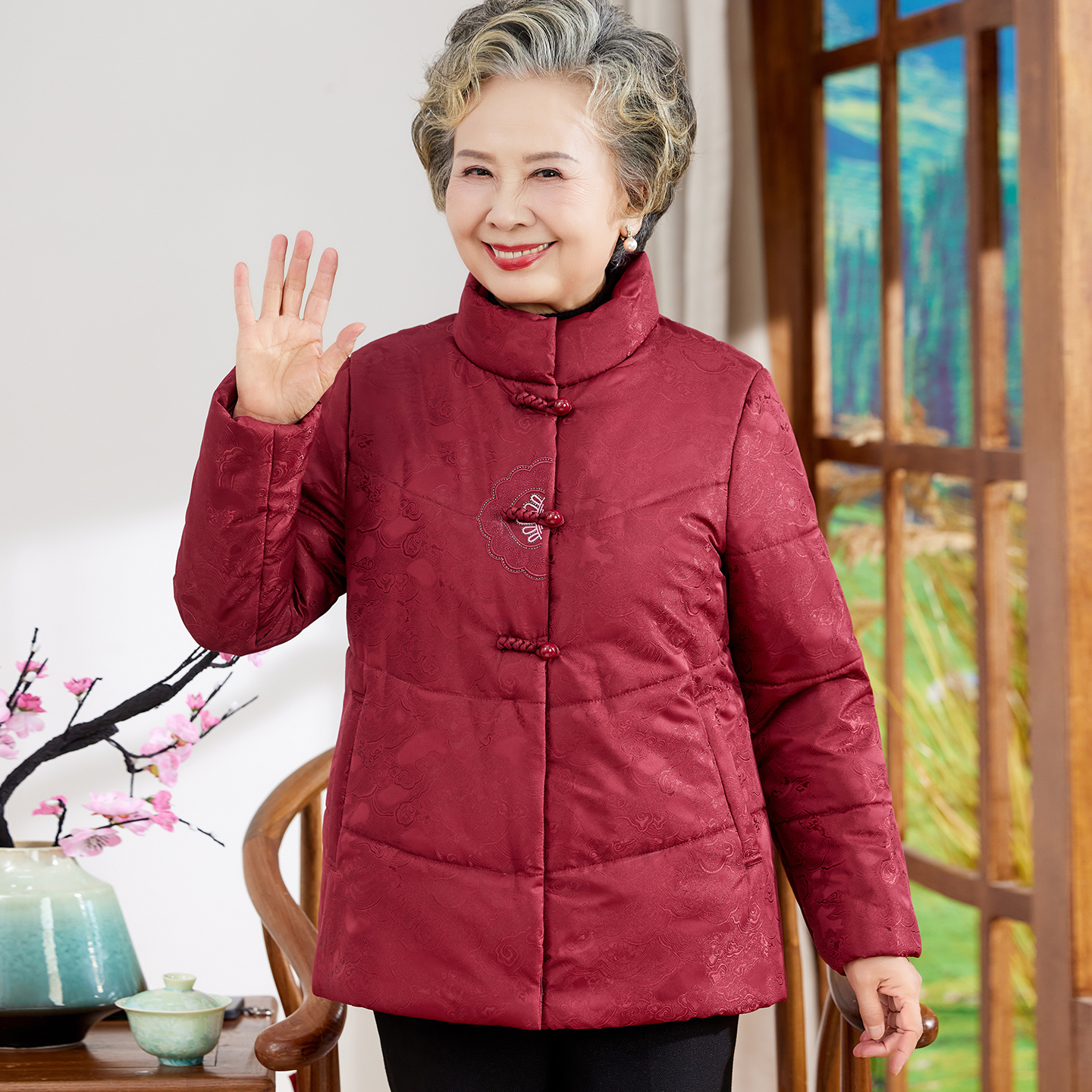 老年女装奶奶装冬装棉衣老人唐装妈妈保暖加厚老太太宽松棉袄棉服
