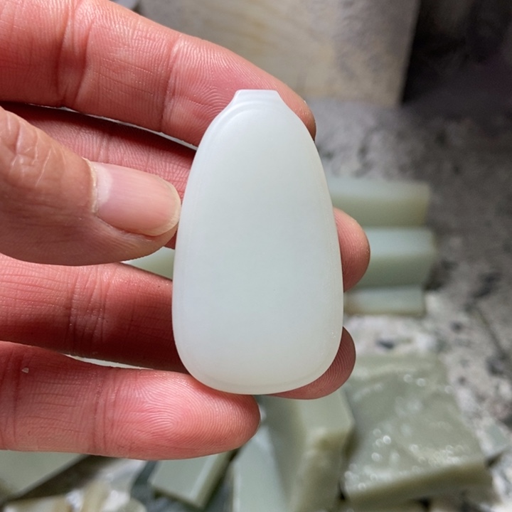 颈饰未镶嵌和田玉