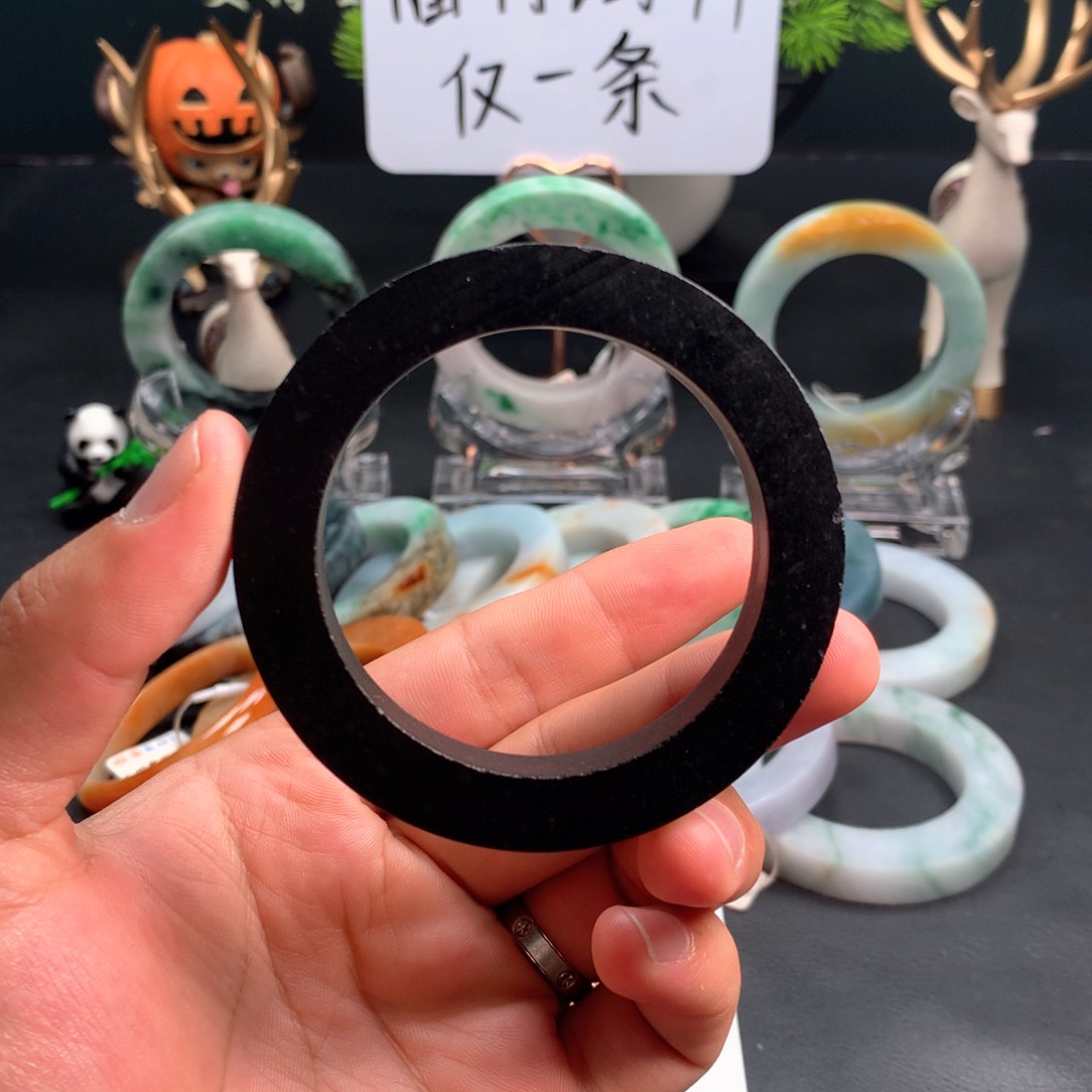 定制翡翠手镯未镶嵌