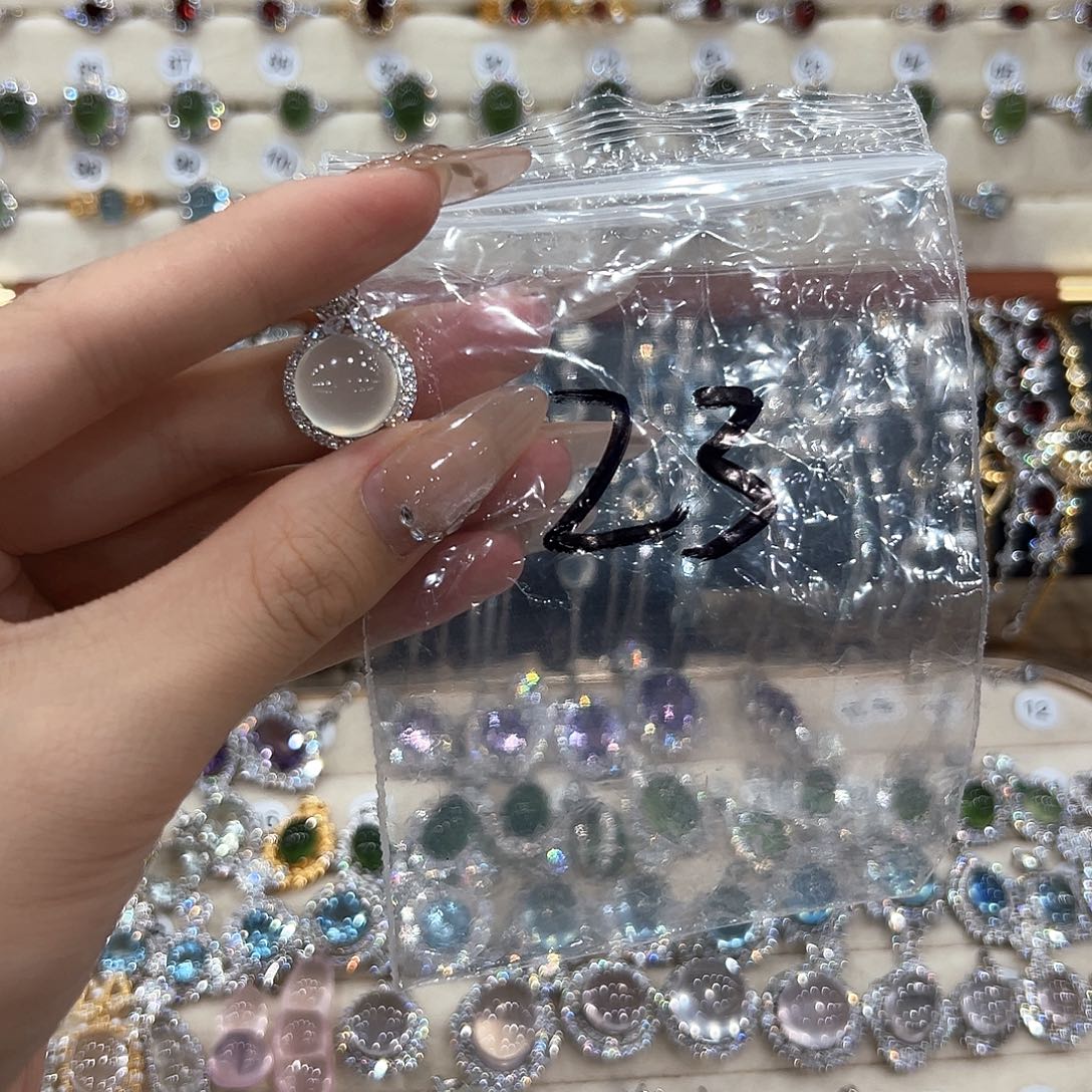 一***叶蛇纹石玉银S925镶嵌吊坠(不含链)