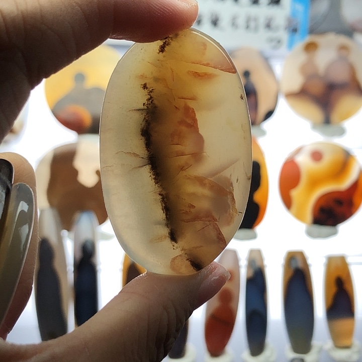 玛瑙/玉髓未镶嵌珠宝半成品80霞