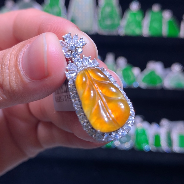 【闪购商品】颈饰银S925镶嵌翡翠天然翡翠