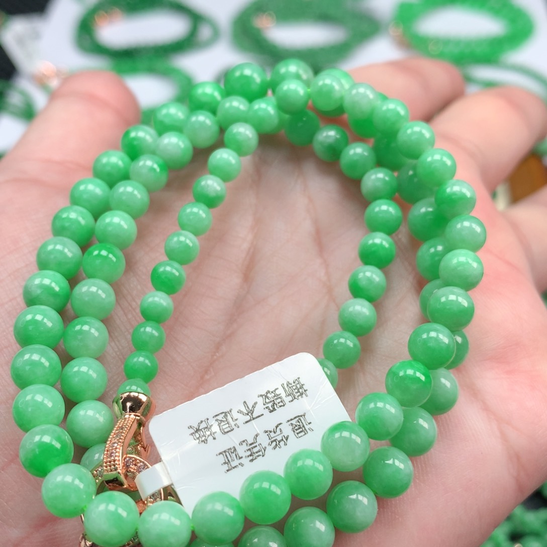 翡翠手链未镶嵌翡翠