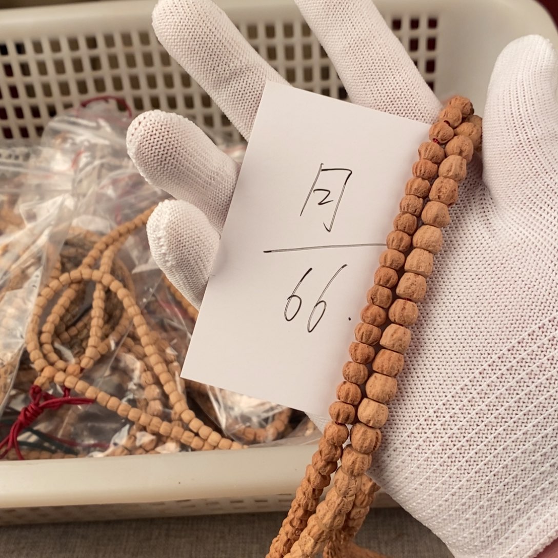 柏香籽/百香籽手串海**皮