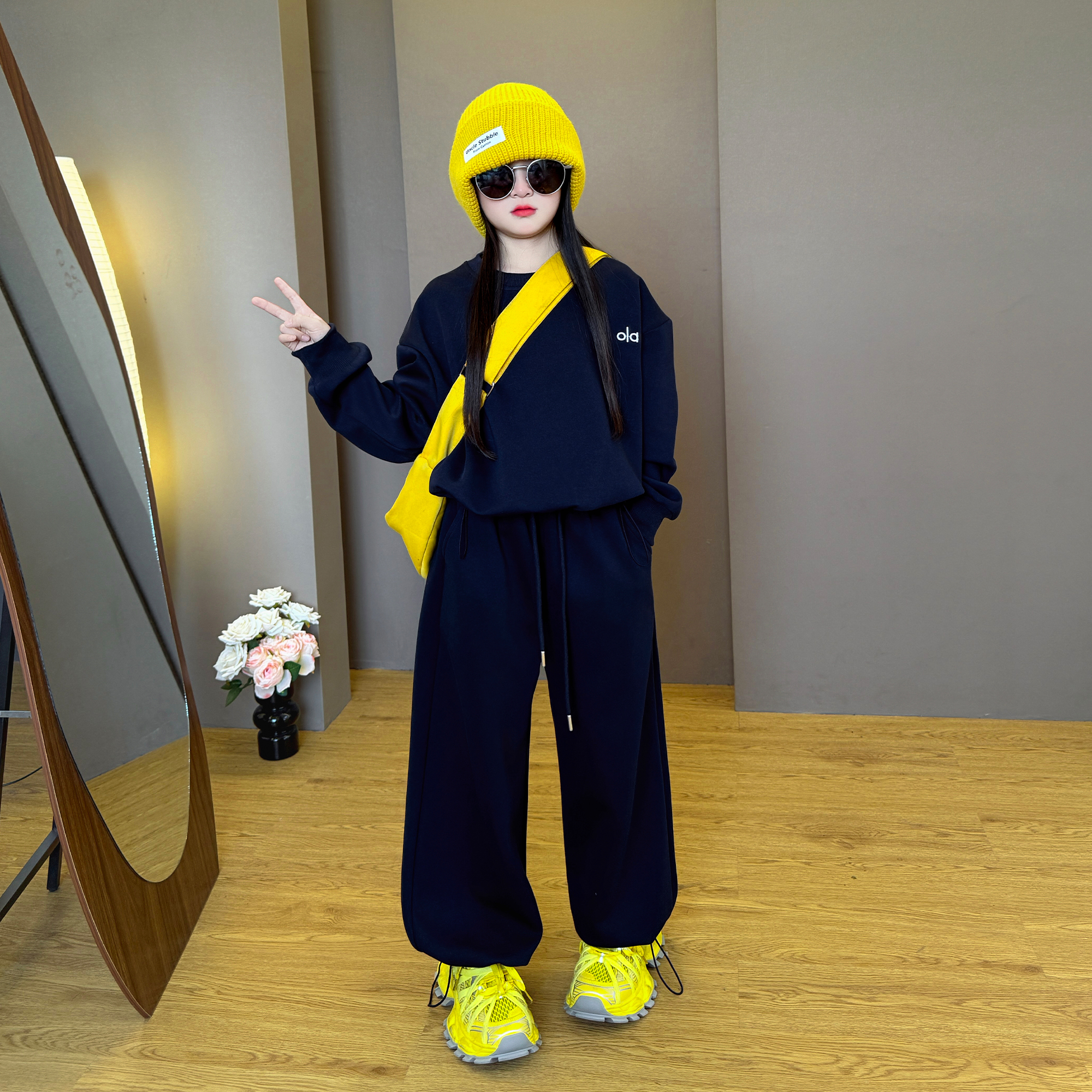 女童2025新款中大童韩版洋气春秋季休闲运动宽松卫衣阔腿裤套装潮