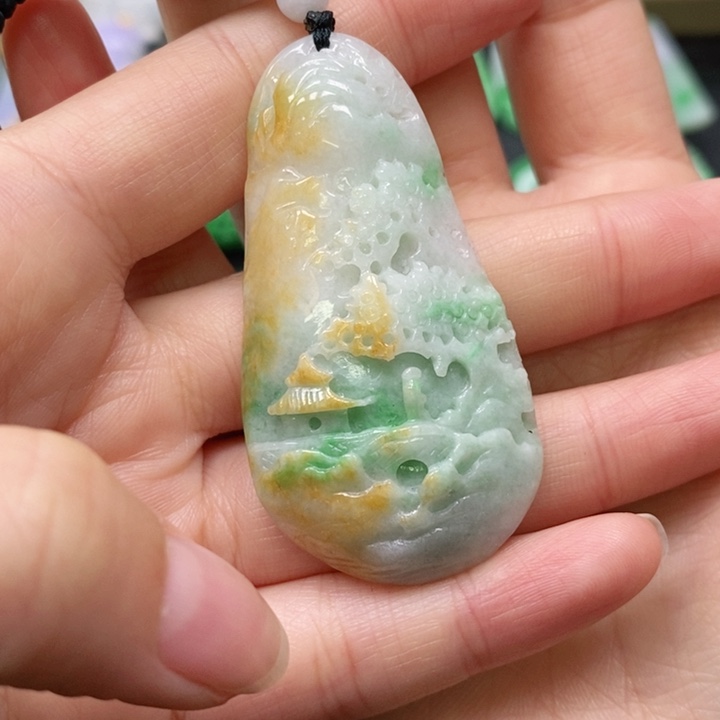 翡翠颈饰未镶嵌吊坠