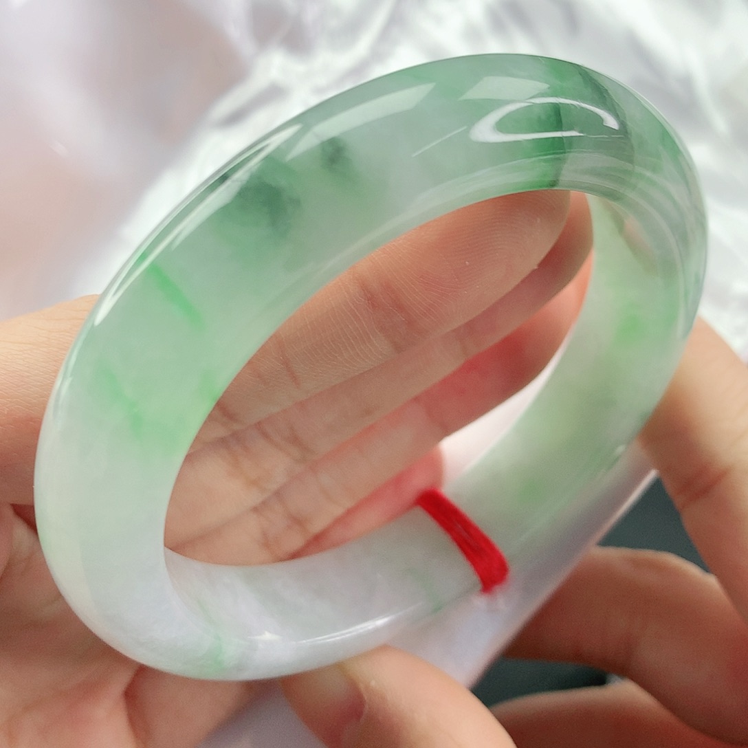 翡翠手镯未镶嵌，005