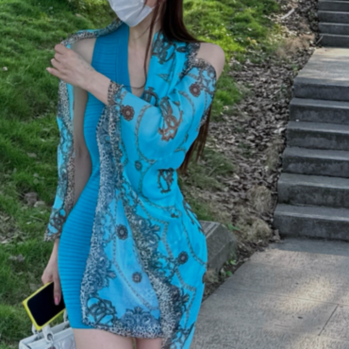 幼辣～［少女阔太］高级御姐披肩丝巾显白yyds