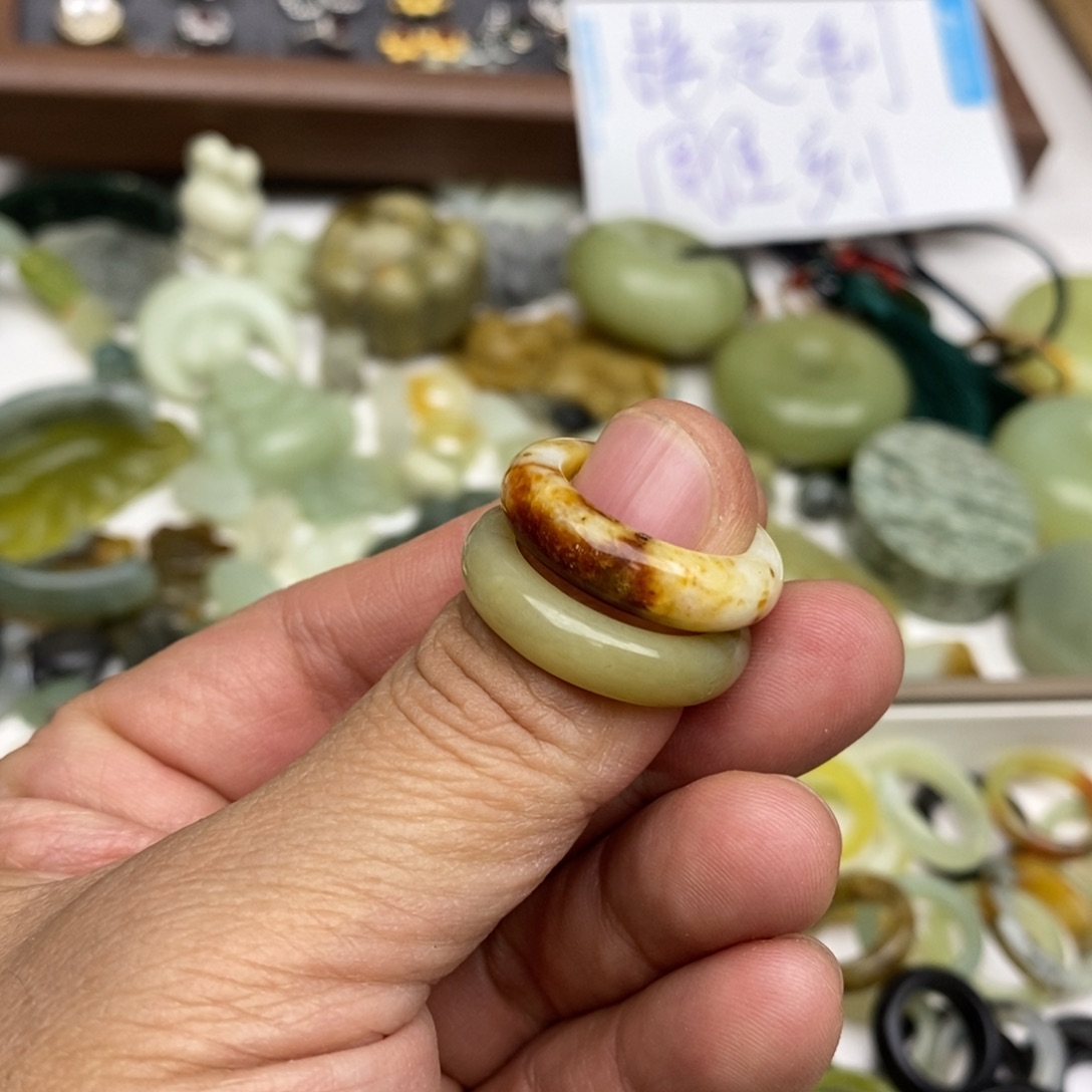 岫玉纯天然岫玉挂件戒指默认微瑕未镶嵌