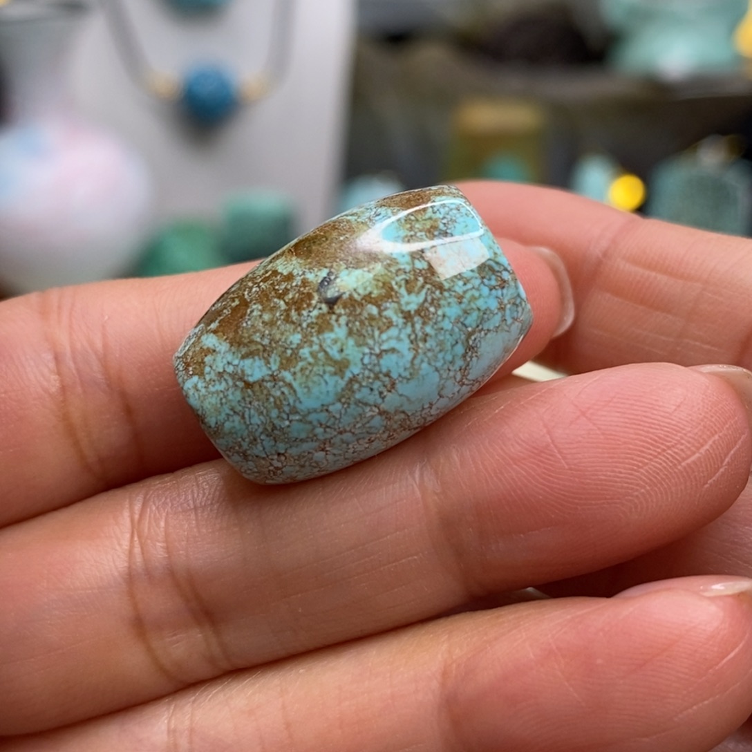 绿松石未镶嵌珠宝奇石15.9×22.4