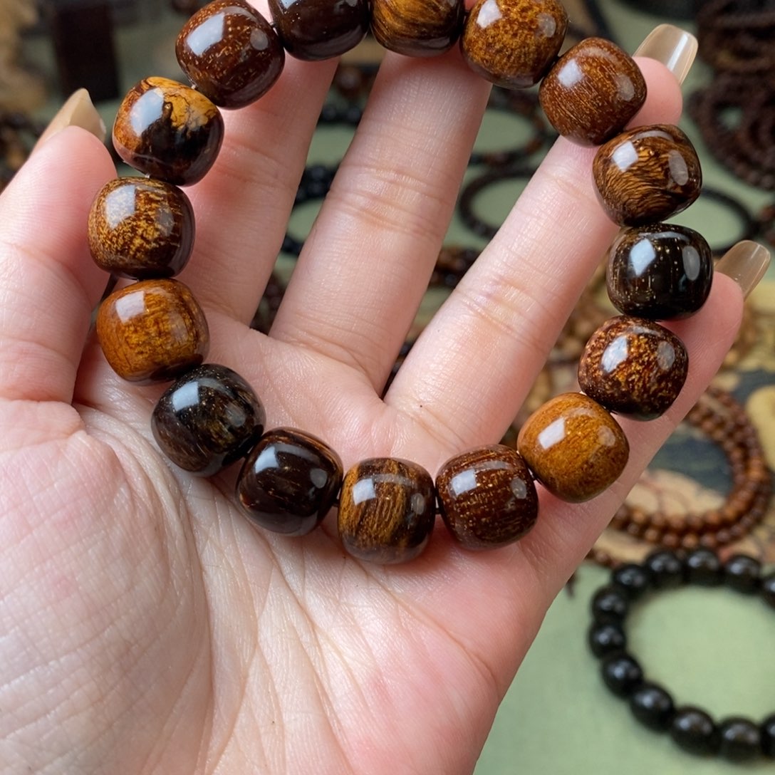 贡木手串/手链1314多宝240