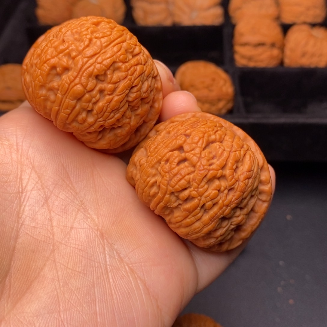 文玩核桃吊坠秦岭野生核桃