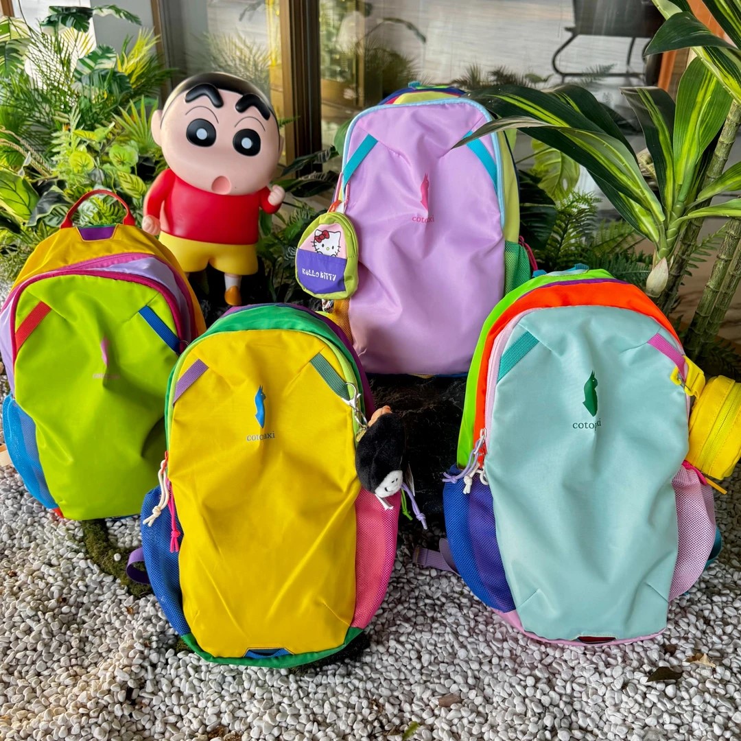 12L美洲羊驼户外双肩包儿童防水多巴胺撞色登山旅行学生书包