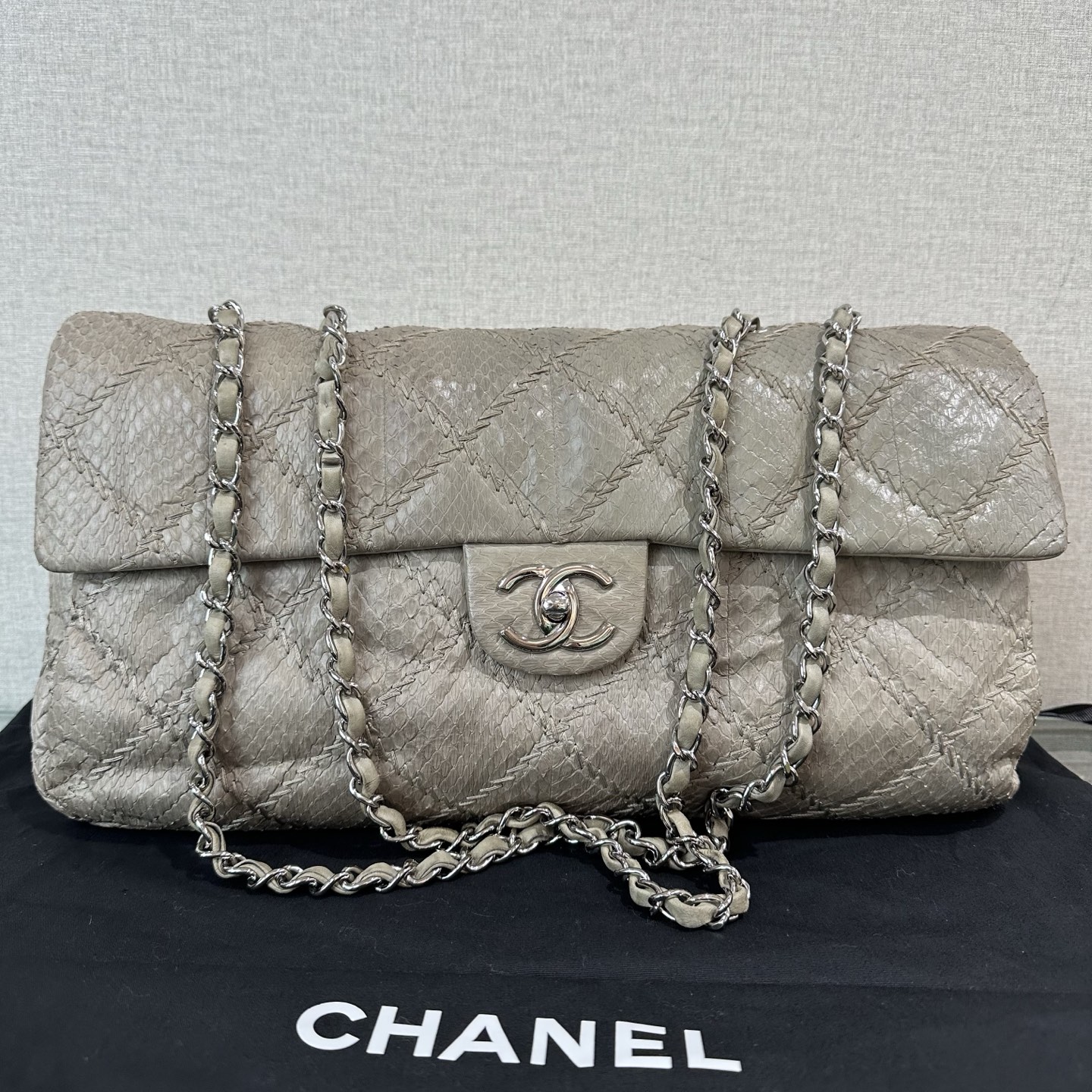95新 Chanel/香奈儿 蛇皮 CF银扣单肩斜挎包 07048