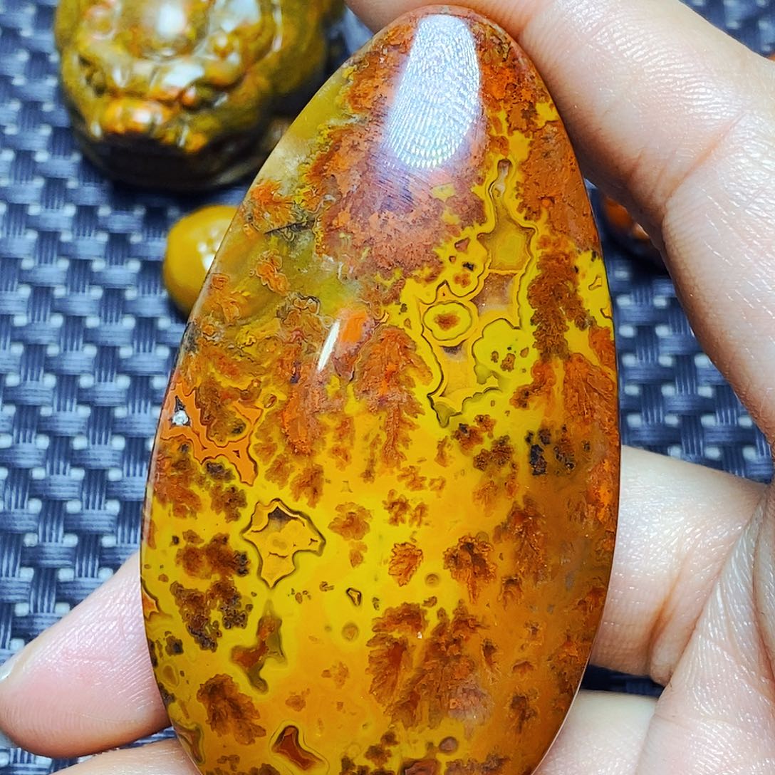 未镶嵌颈饰玛瑙/玉髓華*