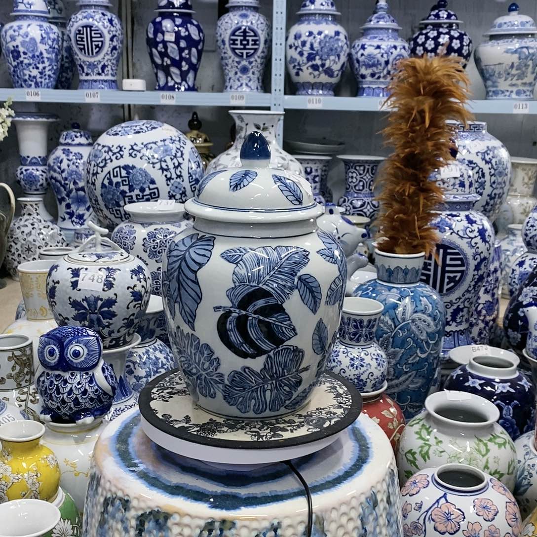 【闪购商品】摆件将军罐瓷器………………………………