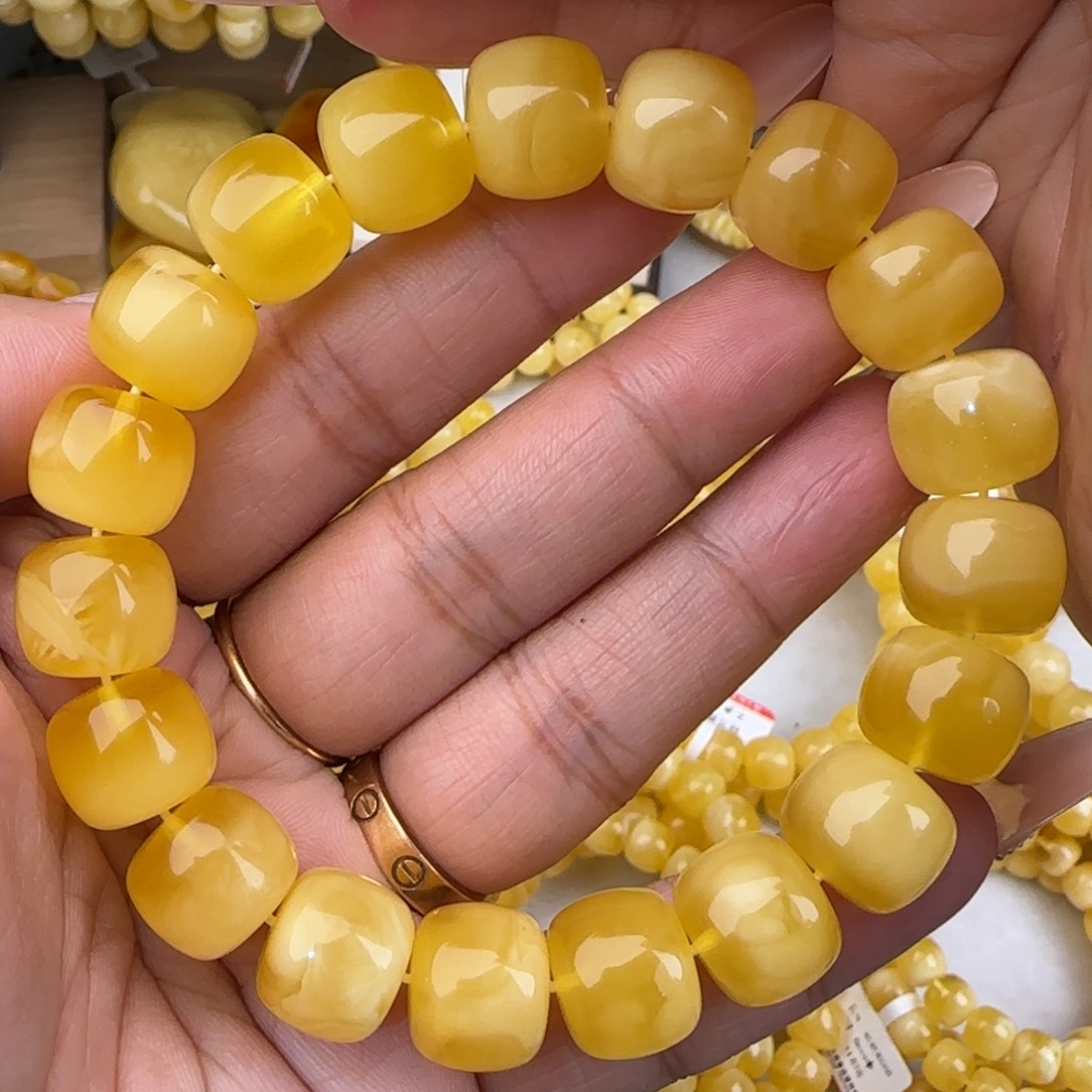蜜蜡未镶嵌手链黄白花老型手串