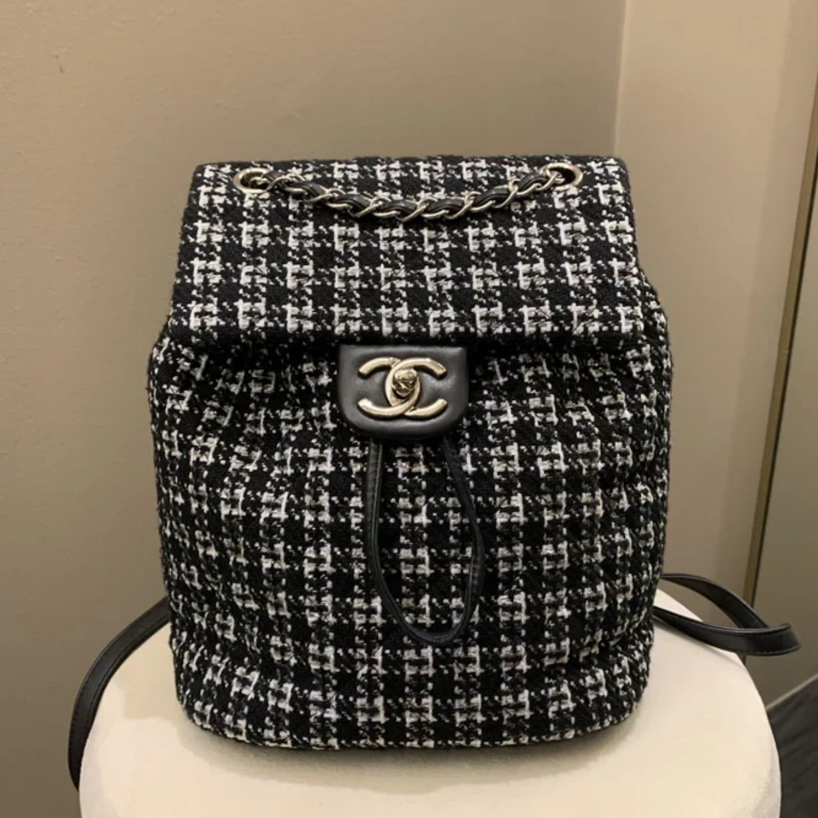 95新 Chanel/香奈儿 多多奢品/香奈儿千鸟格萨尔斯堡双肩包/98新