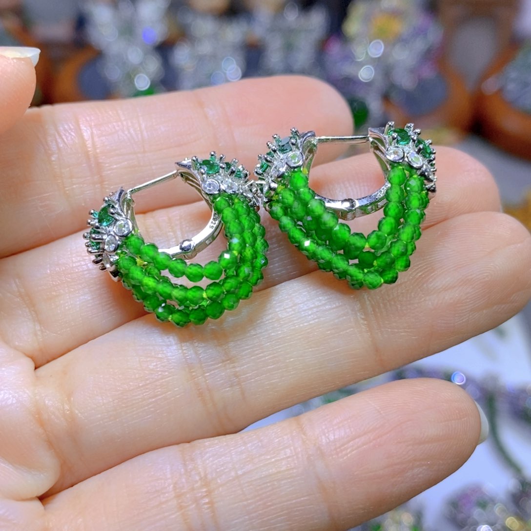 翡翠颈饰银S925镶嵌天然翡翠