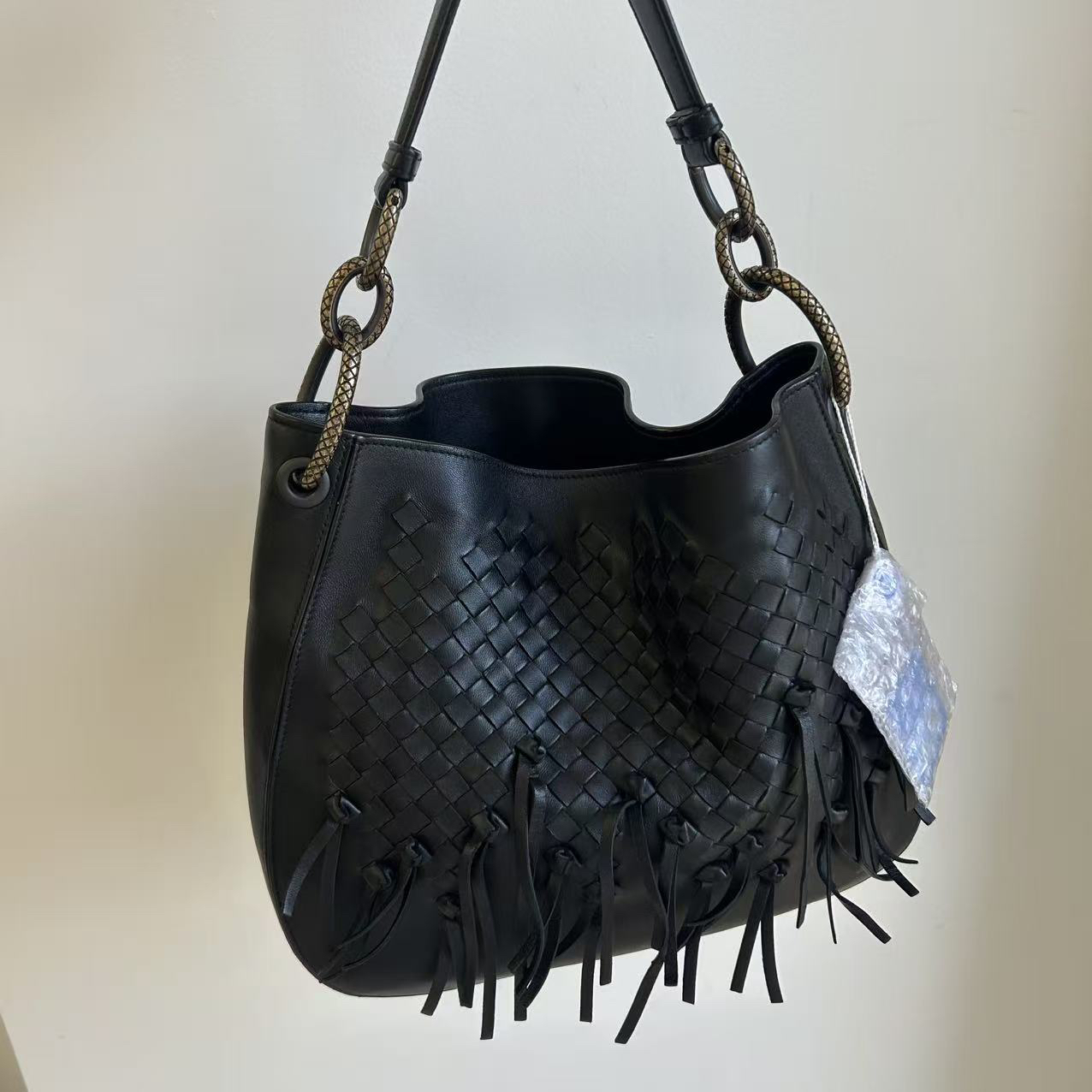 95新 BOTTEGA VENETA/葆蝶家 黑色小号流苏编织托特