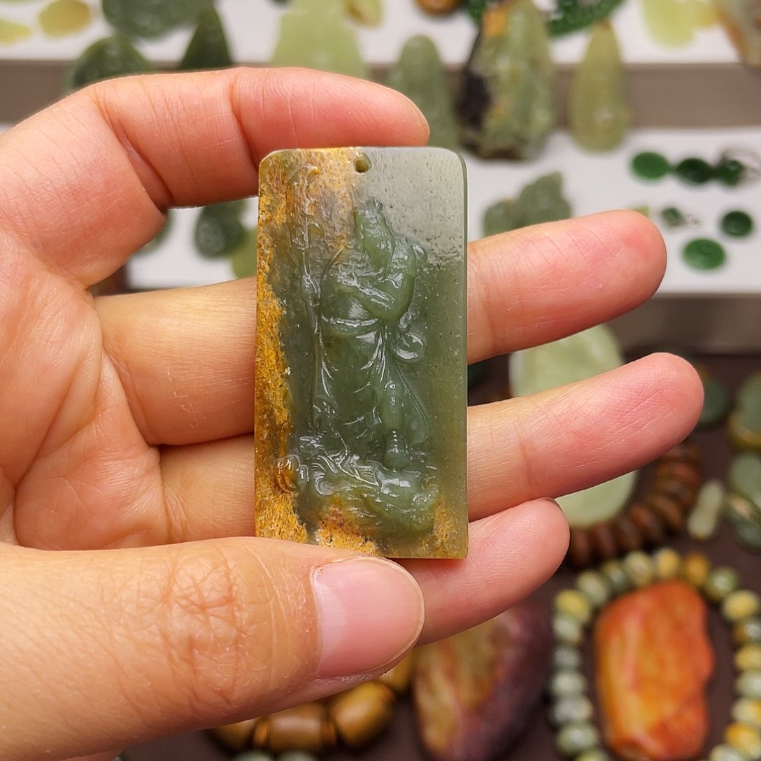 和田玉（碧玉）颈饰未镶嵌