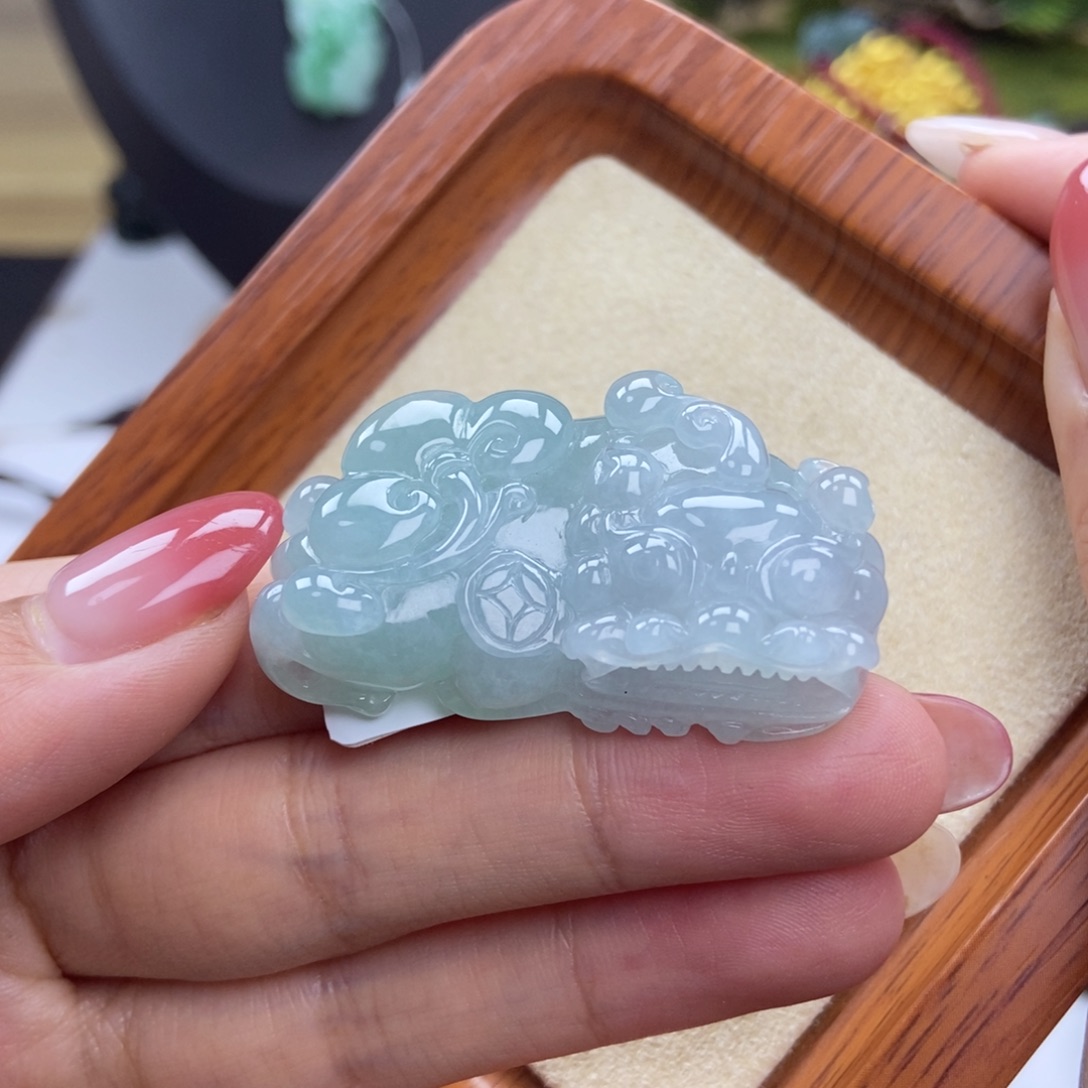 颈饰未镶嵌翡翠冰胶天空蓝 霸王貔貅