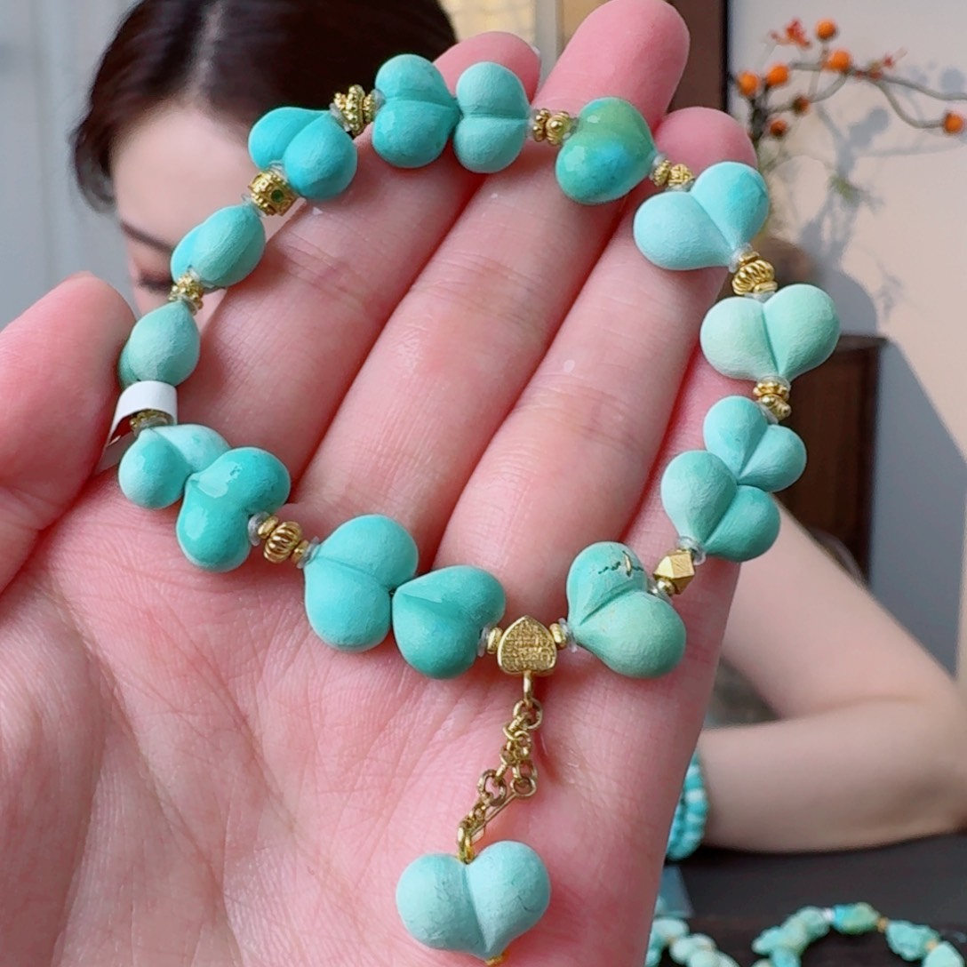 18K金镶嵌绿松石珠宝奇石