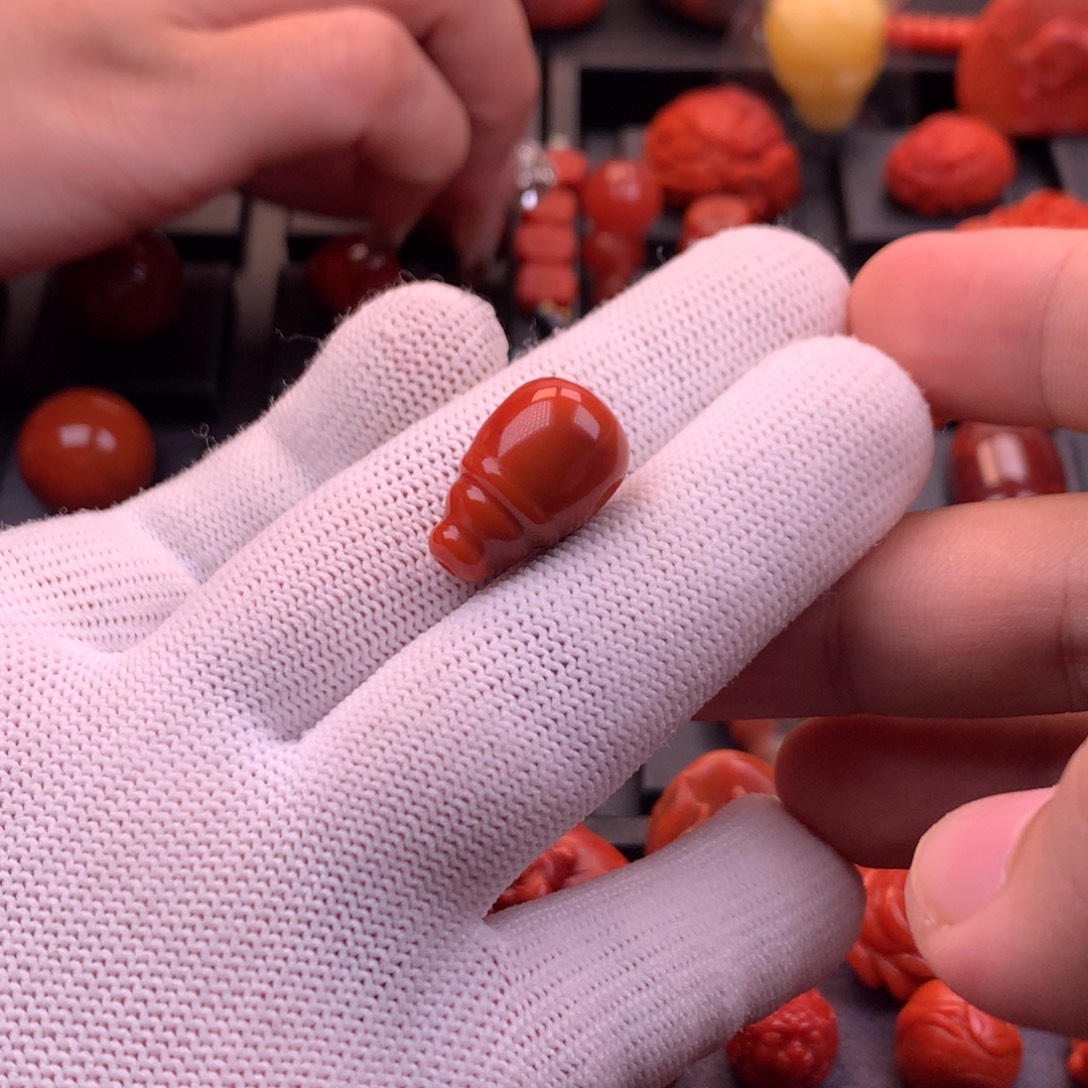 I***n南红玛瑙未镶嵌川料原矿满色满肉火焰纹奶嘴三通12.4mm