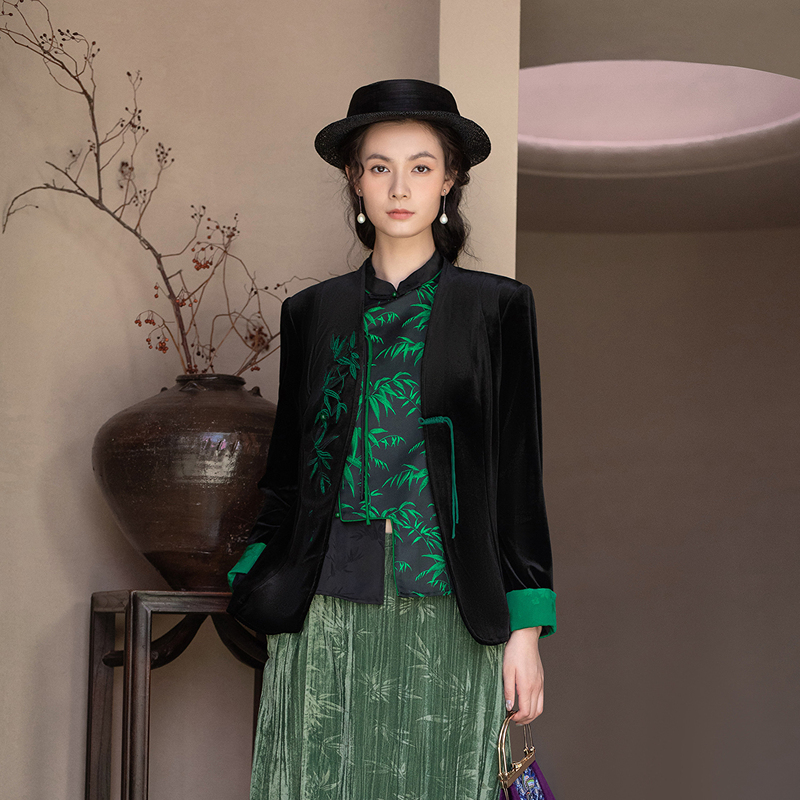 生活在左秋季新品绣花优雅气质修身外套上衣女1943218
