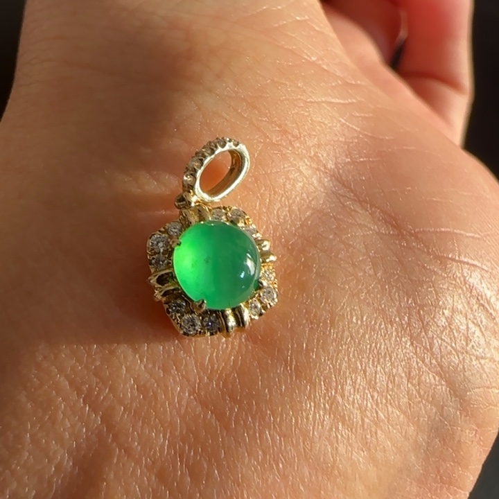 翡翠颈饰18K金镶嵌蛋面R