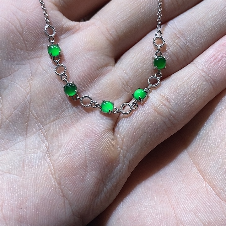荒***_翡翠银S925镶嵌颈饰