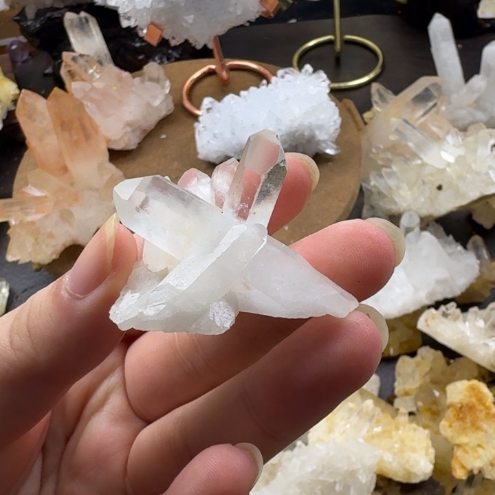 珠宝半成品水晶未镶嵌