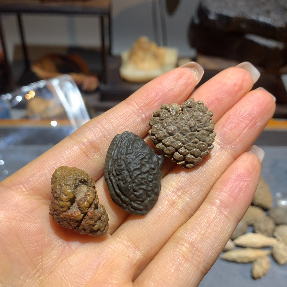 【闪购商品】有机玻璃一***水