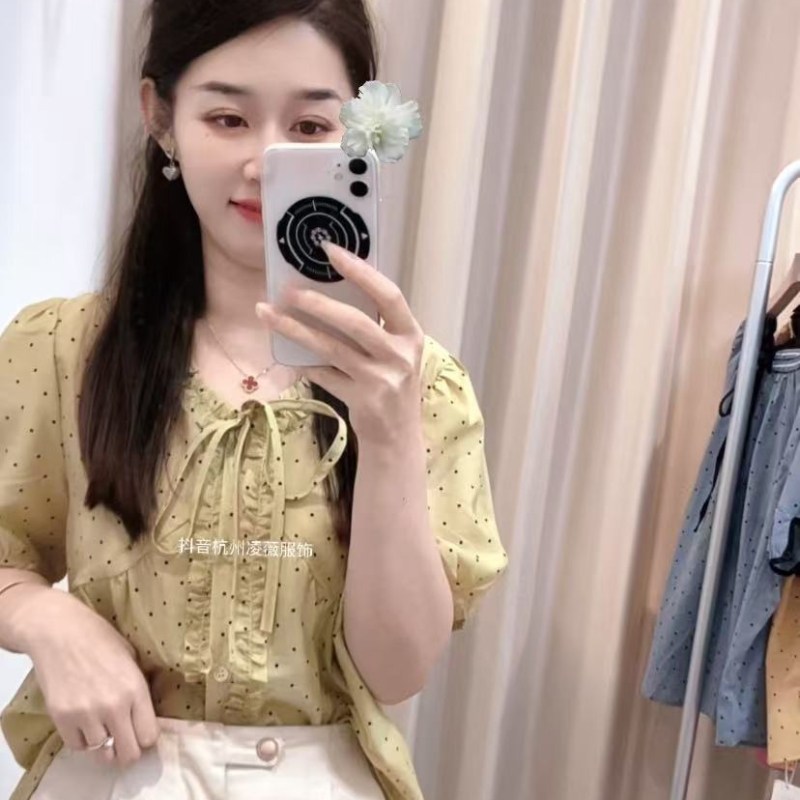 新品韩系系带波点洋气小衫2595