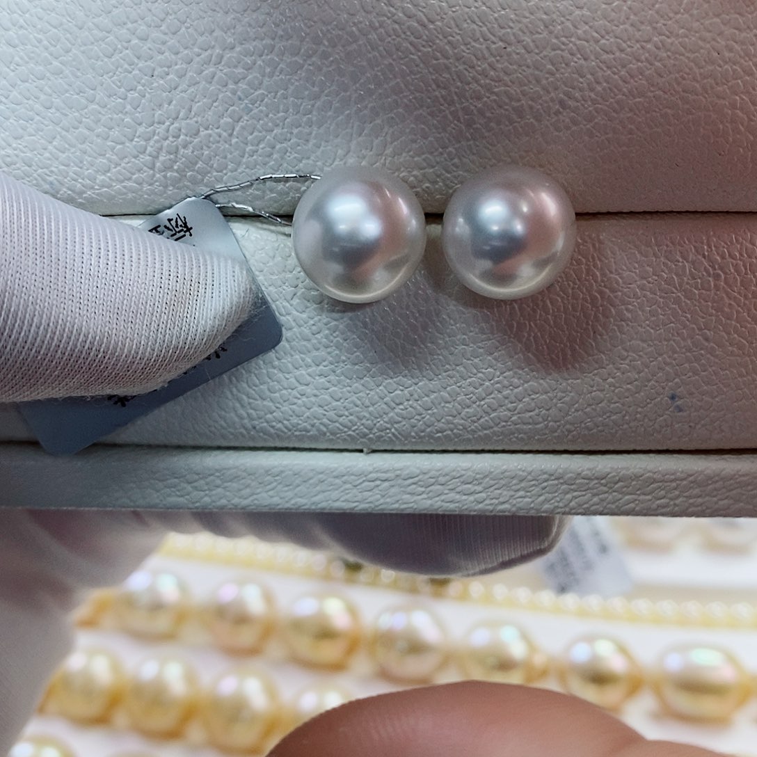 18K金镶嵌耳饰海水珍珠11-12