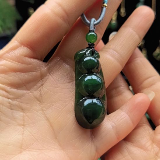 和田玉（碧玉）未镶嵌颈饰