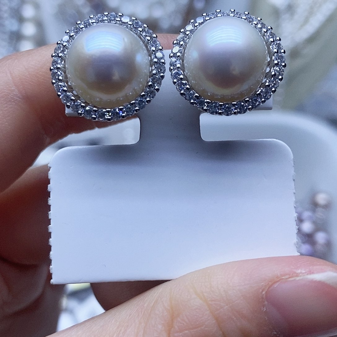 银S925镶嵌耳钉淡水珍珠